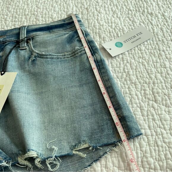 ✨ Cosmic Blue Love Women’s High Rise Cutoff Shorts 28 NWT Stitch Fix - Picture 9 of 11